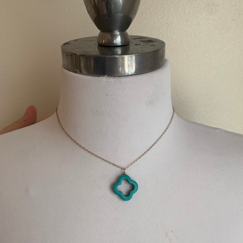 Gold tone necklace turquoise pendant